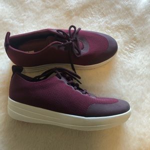 Mesh Sporty Sneakers, Size 5